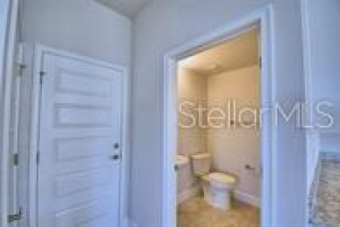 House in Winter Haven, Florida 4 bedrooms, 204.57 sq.m. № 1724649 - photo 12