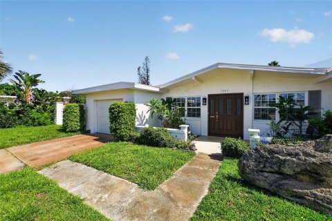 Villa ou maison à Daytona Beach, Floride 3 chambres, 219.71 m2 № 2236819