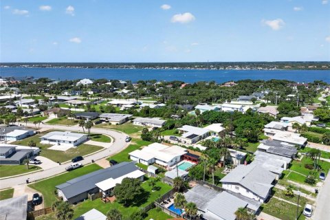 House in Daytona Beach, Florida 3 bedrooms, 219.71 sq.m. № 2236819 - photo 27