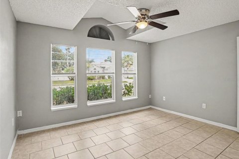 Casa en venta en Eustis, Florida, 4 dormitorios, 172.33 m2 № 2348163 - foto 7
