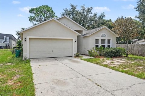 Casa en venta en Eustis, Florida, 4 dormitorios, 172.33 m2 № 2348163 - foto 3