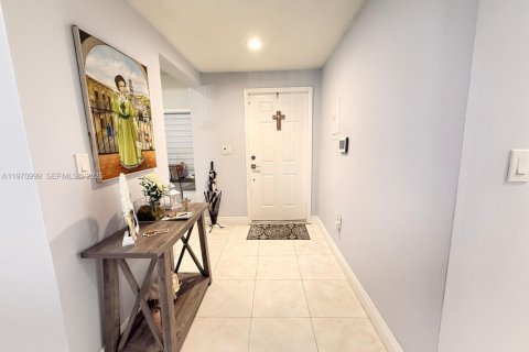 Copropriété à vendre à Miami, Floride: 3 chambres, 114.55 m2 № 2032087 - photo 12