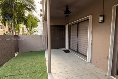 Copropriété à vendre à Miami, Floride: 3 chambres, 114.55 m2 № 2032087 - photo 24