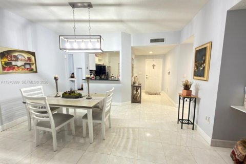 Copropriété à vendre à Miami, Floride: 3 chambres, 114.55 m2 № 2032087 - photo 8