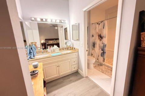 Copropriété à vendre à Miami, Floride: 3 chambres, 114.55 m2 № 2032087 - photo 17