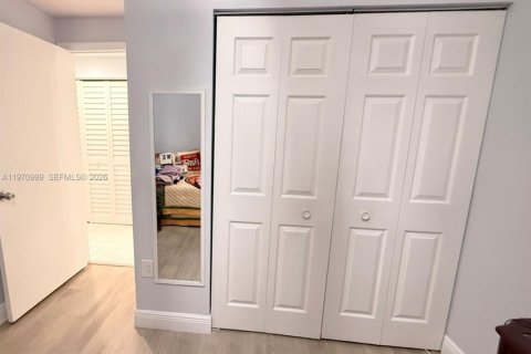 Copropriété à vendre à Miami, Floride: 3 chambres, 114.55 m2 № 2032087 - photo 22