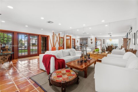 Villa ou maison à vendre à North Miami, Floride: 3 chambres, 190.26 m2 № 1920701 - photo 10