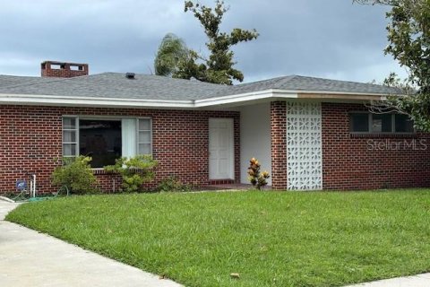 House in Tampa, Florida 3 bedrooms, 163.69 sq.m. № 1826925 - photo 4