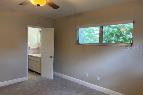 House in Tampa, Florida 3 bedrooms, 163.69 sq.m. № 1826925 - photo 14