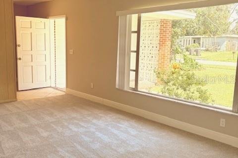 House in Tampa, Florida 3 bedrooms, 163.69 sq.m. № 1826925 - photo 5