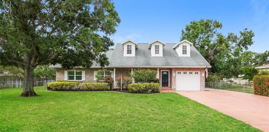 House in Bradenton, Florida 4 bedrooms, 202.06 sq.m. № 1810613
