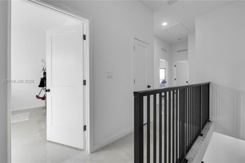 Снять в аренду таунхаус в Хомстед, Флорида 4 спальни, № 2005738 - фото 29