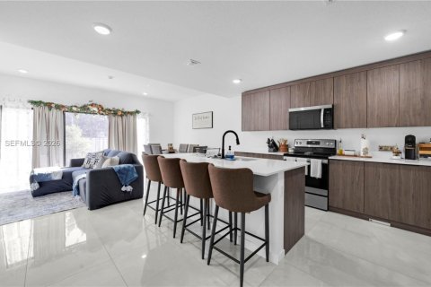 Снять в аренду таунхаус в Хомстед, Флорида 4 спальни, № 2005738 - фото 18