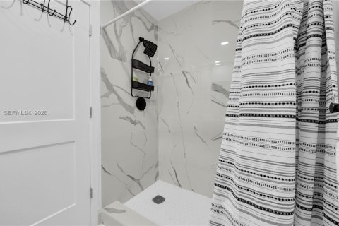 Снять в аренду таунхаус в Хомстед, Флорида 4 спальни, № 2005738 - фото 12