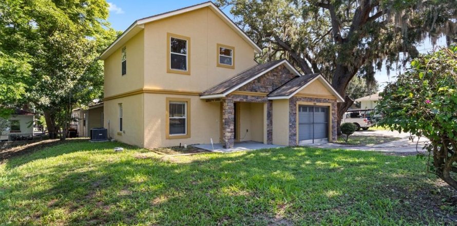 House in Oakland, Florida 3 bedrooms, 124.12 sq.m. № 1751601