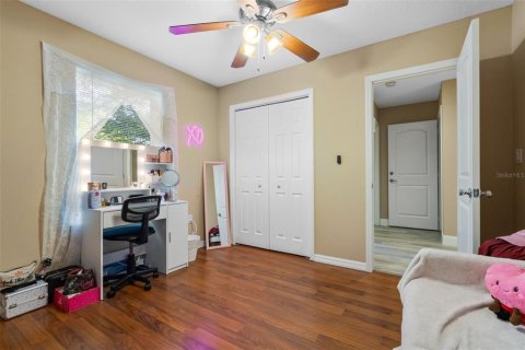 House in Oakland, Florida 3 bedrooms, 124.12 sq.m. № 1751601 - photo 12