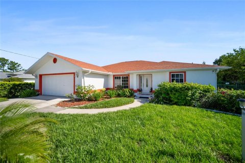 Casa en venta en Port Charlotte, Florida, 3 dormitorios, 193.33 m2 № 1795966 - foto 2