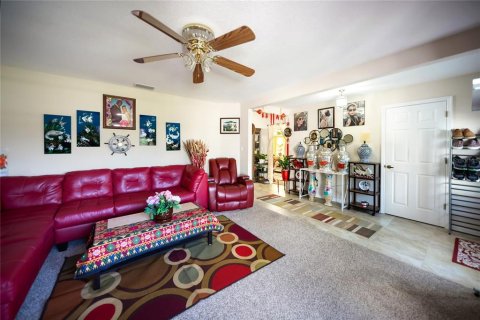 Casa en venta en Port Charlotte, Florida, 3 dormitorios, 193.33 m2 № 1795966 - foto 5