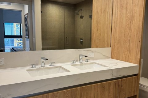 Снять в аренду кондоминиум в Майами, Флорида 2 спальни, 76.64м2, № 2002047 - фото 5