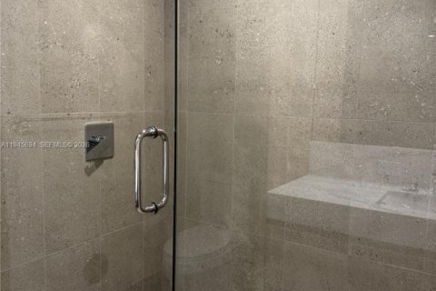 Снять в аренду кондоминиум в Майами, Флорида 2 спальни, 76.64м2, № 2002047 - фото 6