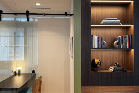 Снять в аренду кондоминиум в Майами, Флорида 2 спальни, 76.64м2, № 2002047 - фото 14