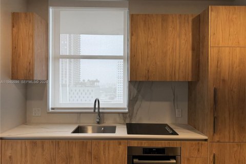 Снять в аренду кондоминиум в Майами, Флорида 2 спальни, 76.64м2, № 2002047 - фото 3