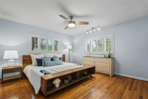 House in Winter Park, Florida 3 bedrooms, 120.96 sq.m. № 2267449 - photo 21