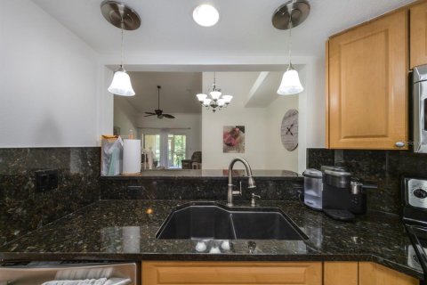 Townhouse in Clearwater, Florida 3 bedrooms, 149.57 sq.m. № 2139043 - photo 9