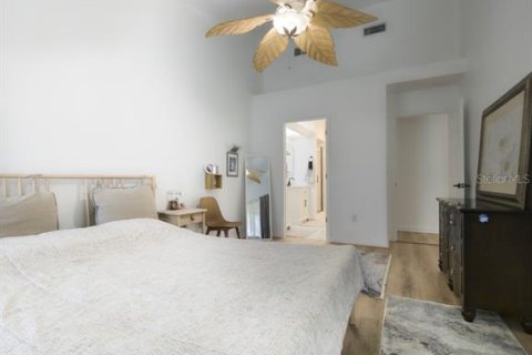 Townhouse in Clearwater, Florida 3 bedrooms, 149.57 sq.m. № 2139043 - photo 25