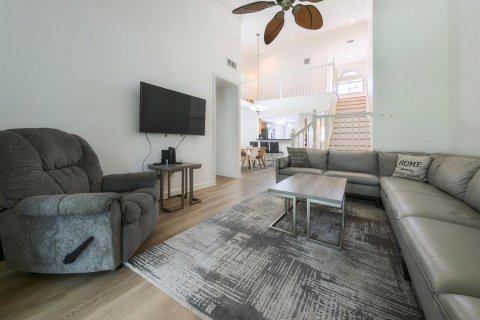 Townhouse in Clearwater, Florida 3 bedrooms, 149.57 sq.m. № 2139043 - photo 12