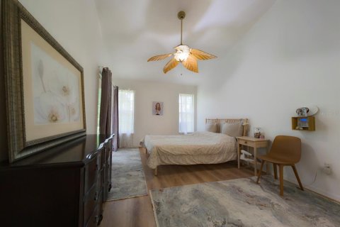 Townhouse in Clearwater, Florida 3 bedrooms, 149.57 sq.m. № 2139043 - photo 20