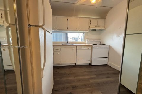 Copropriété à louer à Sunny Isles Beach, Floride: 1 chambre, 71.26 m2 № 1963215 - photo 21