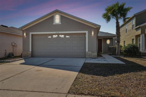 Casa en venta en Tampa, Florida, 3 dormitorios, 120.4 m2 № 1520605 - foto 1