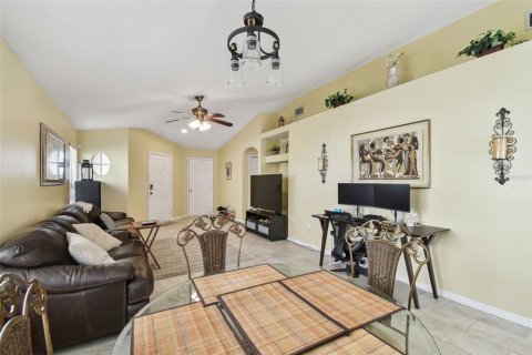 Casa en venta en Tampa, Florida, 3 dormitorios, 120.4 m2 № 1520605 - foto 8