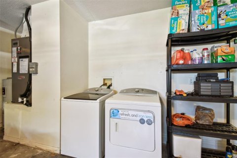 Casa en venta en Tampa, Florida, 3 dormitorios, 120.4 m2 № 1520605 - foto 29