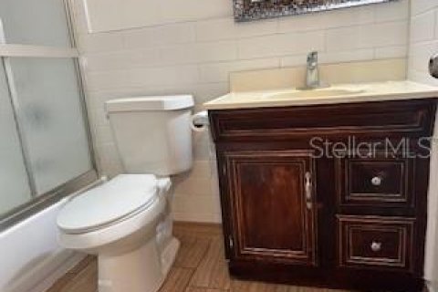 Condo in Saint Petersburg, Florida, 1 bedroom  № 1402356 - photo 17