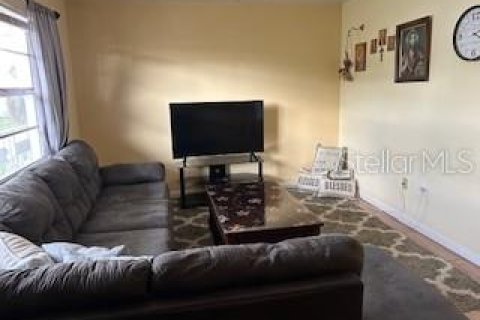 Condo in Saint Petersburg, Florida, 1 bedroom  № 1402356 - photo 9