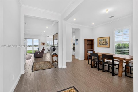 House in Loxahatchee Groves, Florida 6 bedrooms, 340.21 sq.m. № 2068775 - photo 14