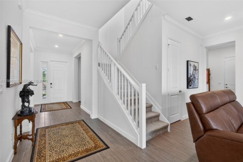 House in Loxahatchee Groves, Florida 6 bedrooms, 340.21 sq.m. № 2068775 - photo 16