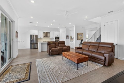 House in Loxahatchee Groves, Florida 6 bedrooms, 340.21 sq.m. № 2068775 - photo 17