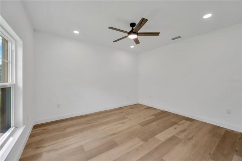 Casa en venta en Dade City, Florida, 4 dormitorios, 261.52 m2 № 2116330 - foto 28