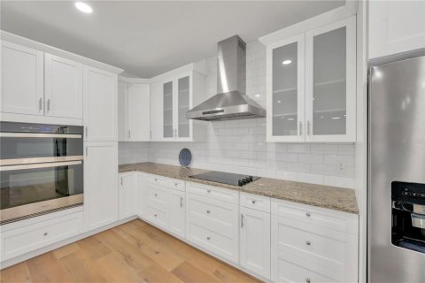 Casa en venta en Dade City, Florida, 4 dormitorios, 261.52 m2 № 2116330 - foto 15