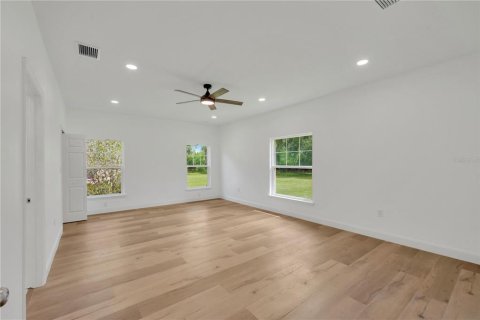 Casa en venta en Dade City, Florida, 4 dormitorios, 261.52 m2 № 2116330 - foto 21