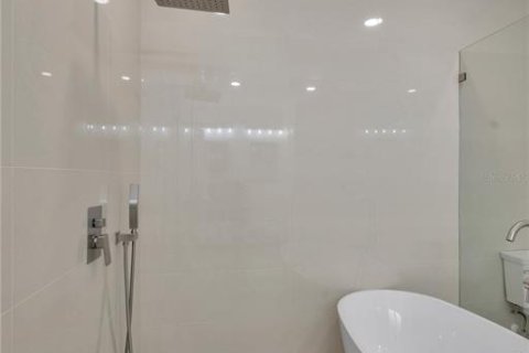 Casa en venta en Dade City, Florida, 4 dormitorios, 261.52 m2 № 2116330 - foto 27