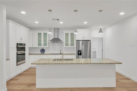 Casa en venta en Dade City, Florida, 4 dormitorios, 261.52 m2 № 2116330 - foto 16
