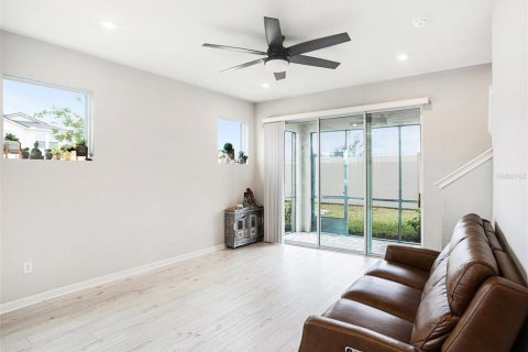 Townhouse in Lutz, Florida 3 bedrooms, 154.87 sq.m. № 1630667 - photo 6