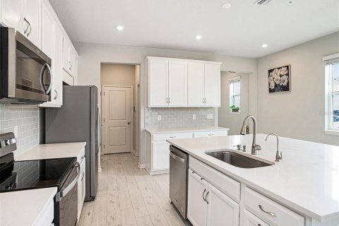 Townhouse in Lutz, Florida 3 bedrooms, 154.87 sq.m. № 1630667 - photo 8