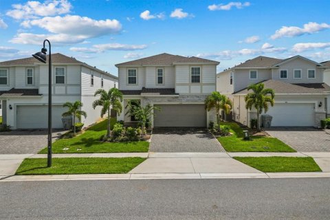 Villa ou maison à vendre à Davenport, Floride: 7 chambres, 304.91 m2 № 2141922 - photo 4