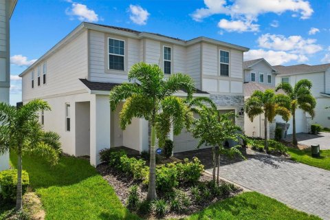 Villa ou maison à vendre à Davenport, Floride: 7 chambres, 304.91 m2 № 2141922 - photo 2