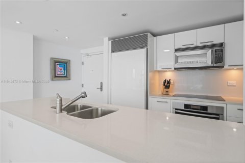 Condominio en venta en Miami Beach, Florida, 2 dormitorios, 102.47 m2 № 1050857 - foto 9